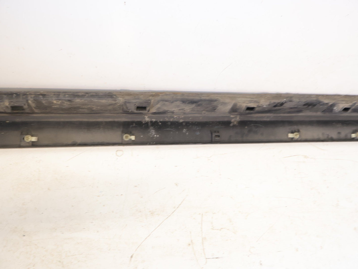 2012-2016 Subaru Impreza 2.0L Wagon Passenger Side Skirt Bottom Rocker RH OEM