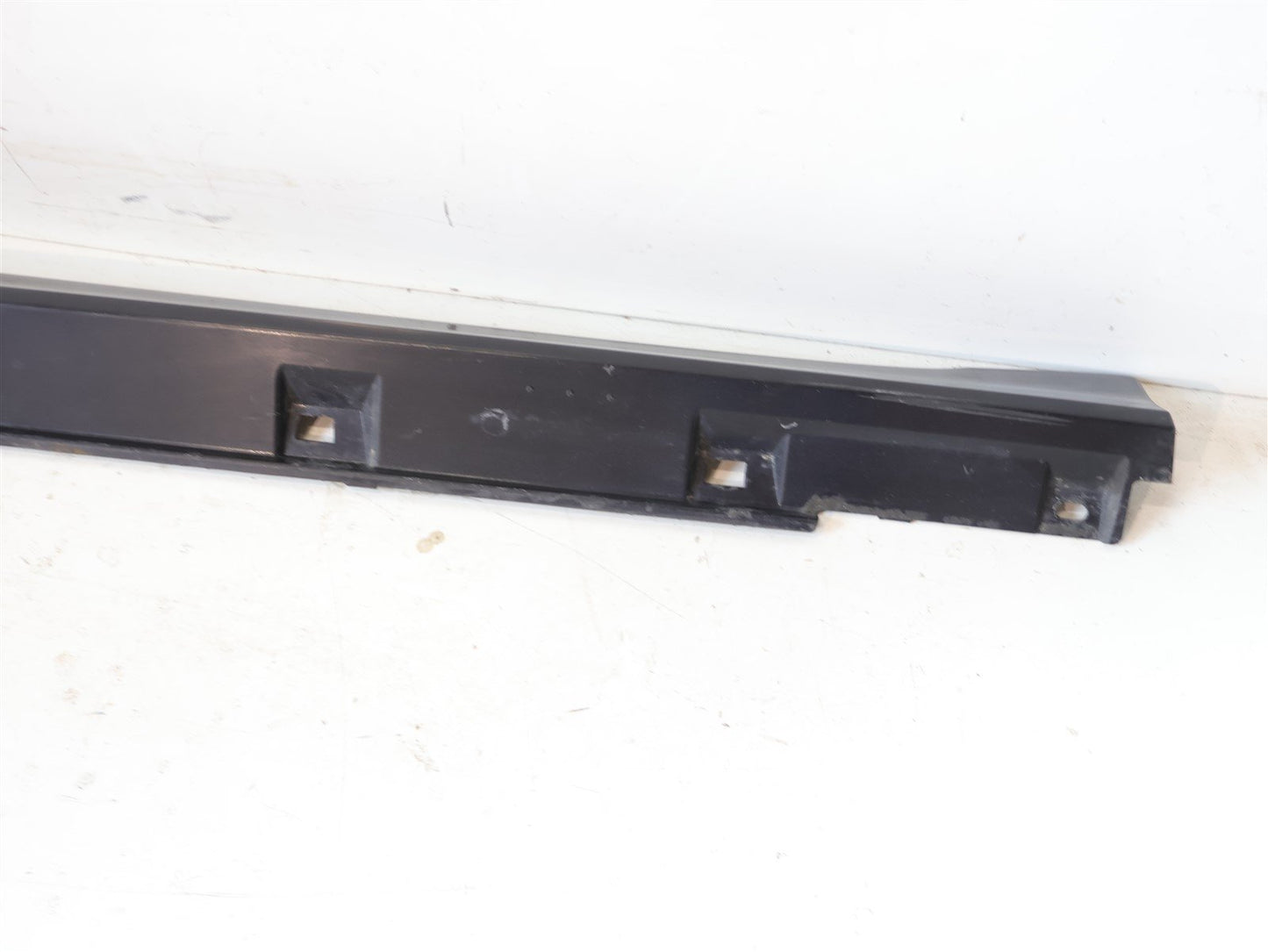 2012-2016 Subaru Impreza 2.0L Wagon Driver Side Skirt Bottom Rocker LH Left OEM
