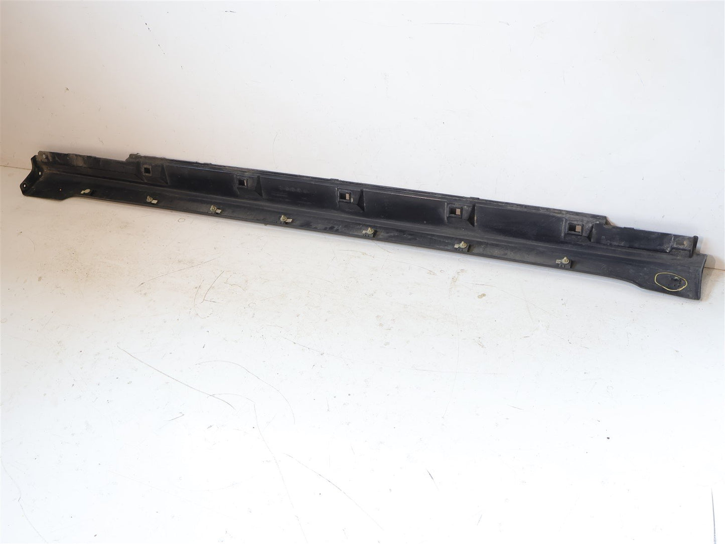 2012-2016 Subaru Impreza 2.0L Wagon Driver Side Skirt Bottom Rocker LH Left OEM