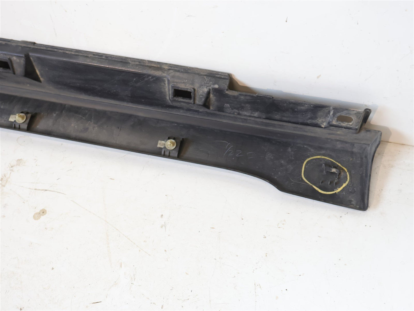2012-2016 Subaru Impreza 2.0L Wagon Driver Side Skirt Bottom Rocker LH Left OEM