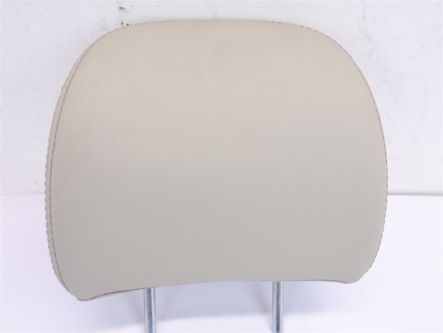 2012-2016 Subaru Impreza 2.0L Wagon Rear Seat Headrest Leather Left or Right OEM