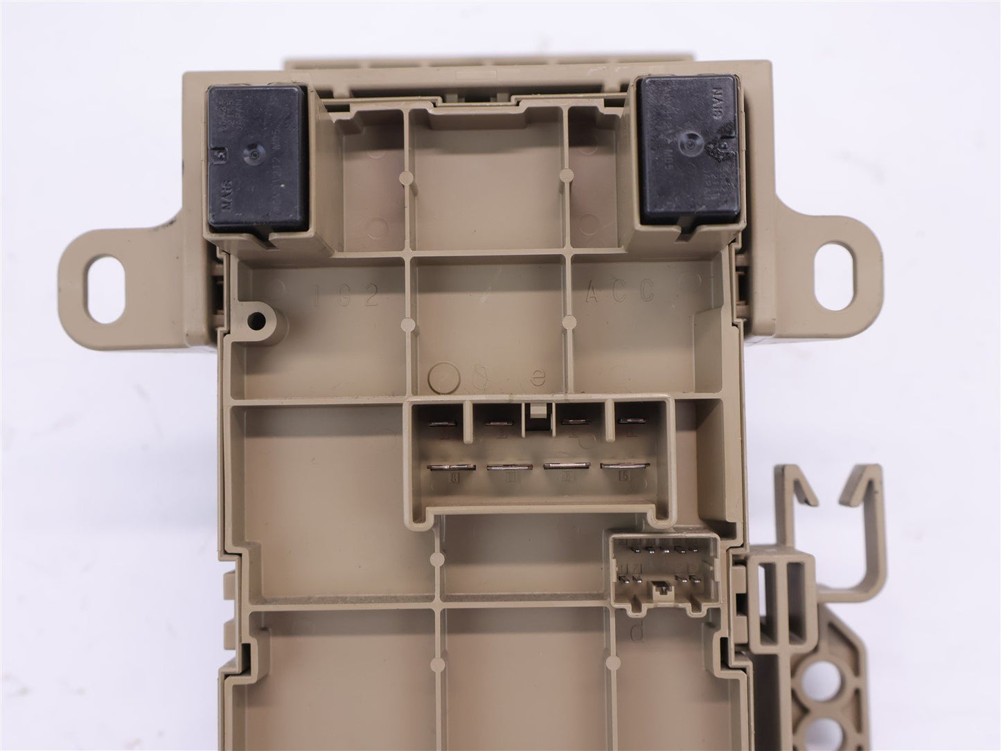 2016 Subaru WRX Dash Fuse Block Junction Box 82201VA030 Relay Cabin OEM 16