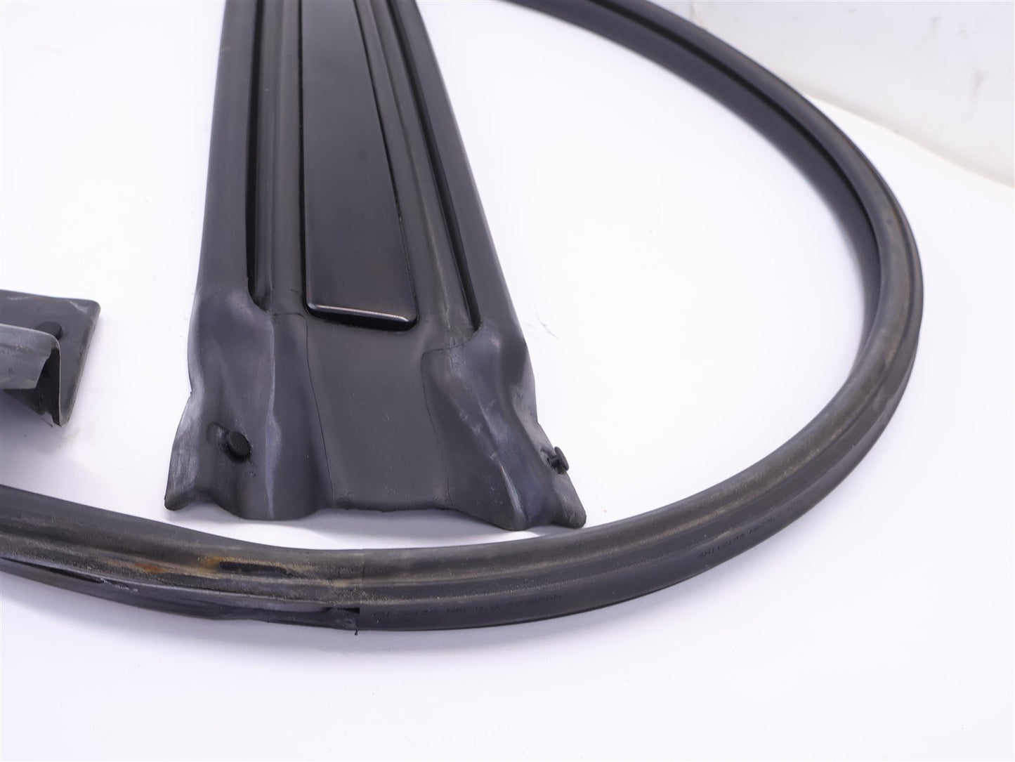 2002-2007 Subaru WRX & STI SEDAN Passenger Exterior Pillar Trim Door Seal RH OEM