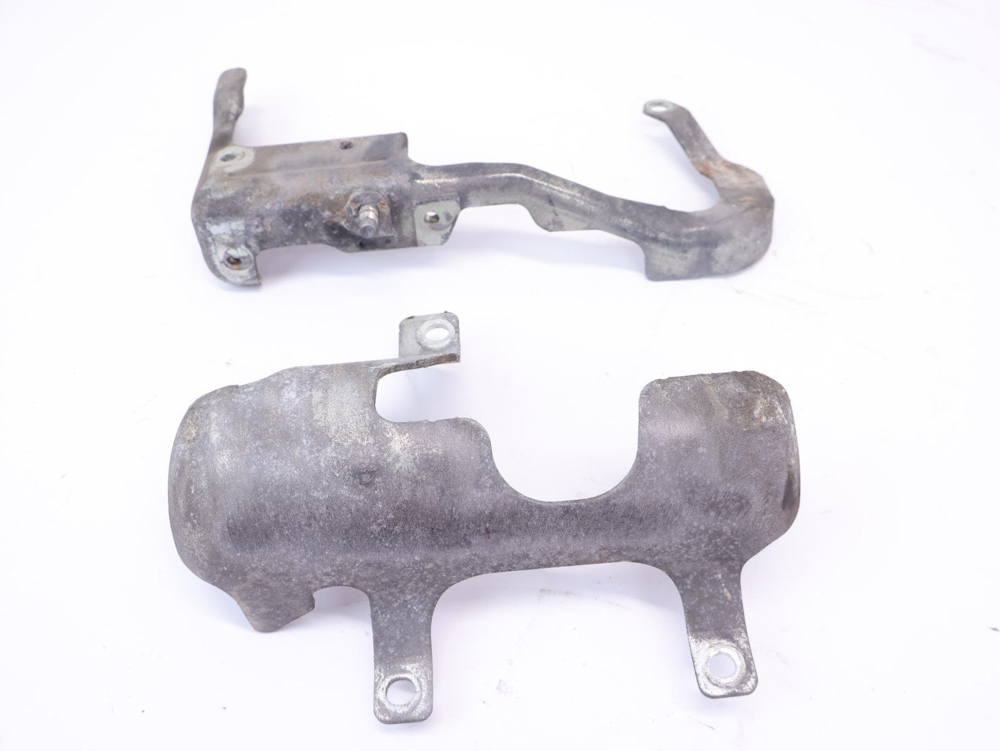 2006-2007 Subaru Impreza WRX Fuel Rail Injector Bracket Cover Protector Set OEM