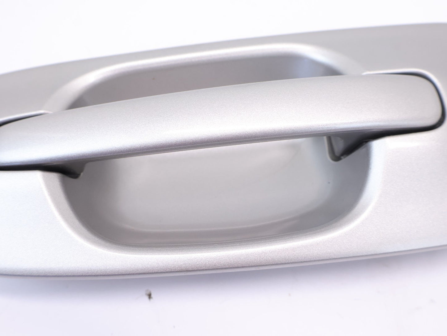 2002-2007 Subaru Impreza WRX Passenger Front Door Handle Exterior 48W RH 02-07