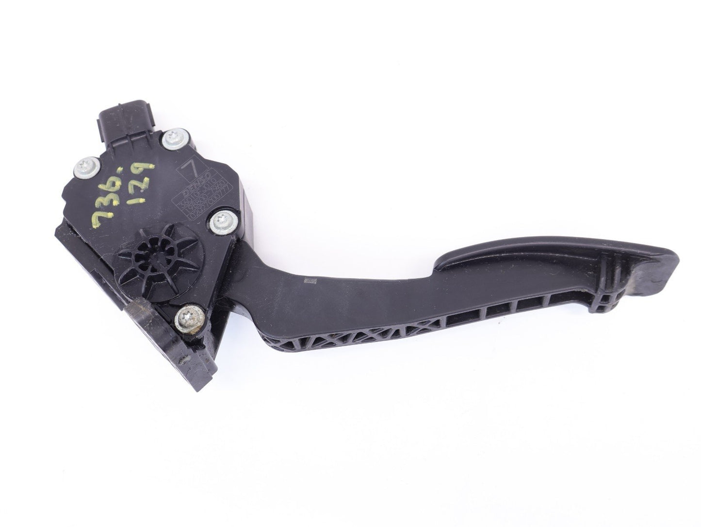 2013-2017 Subaru XV Crosstrek Gas Pedal Accelerator 36010FJ010 OEM
