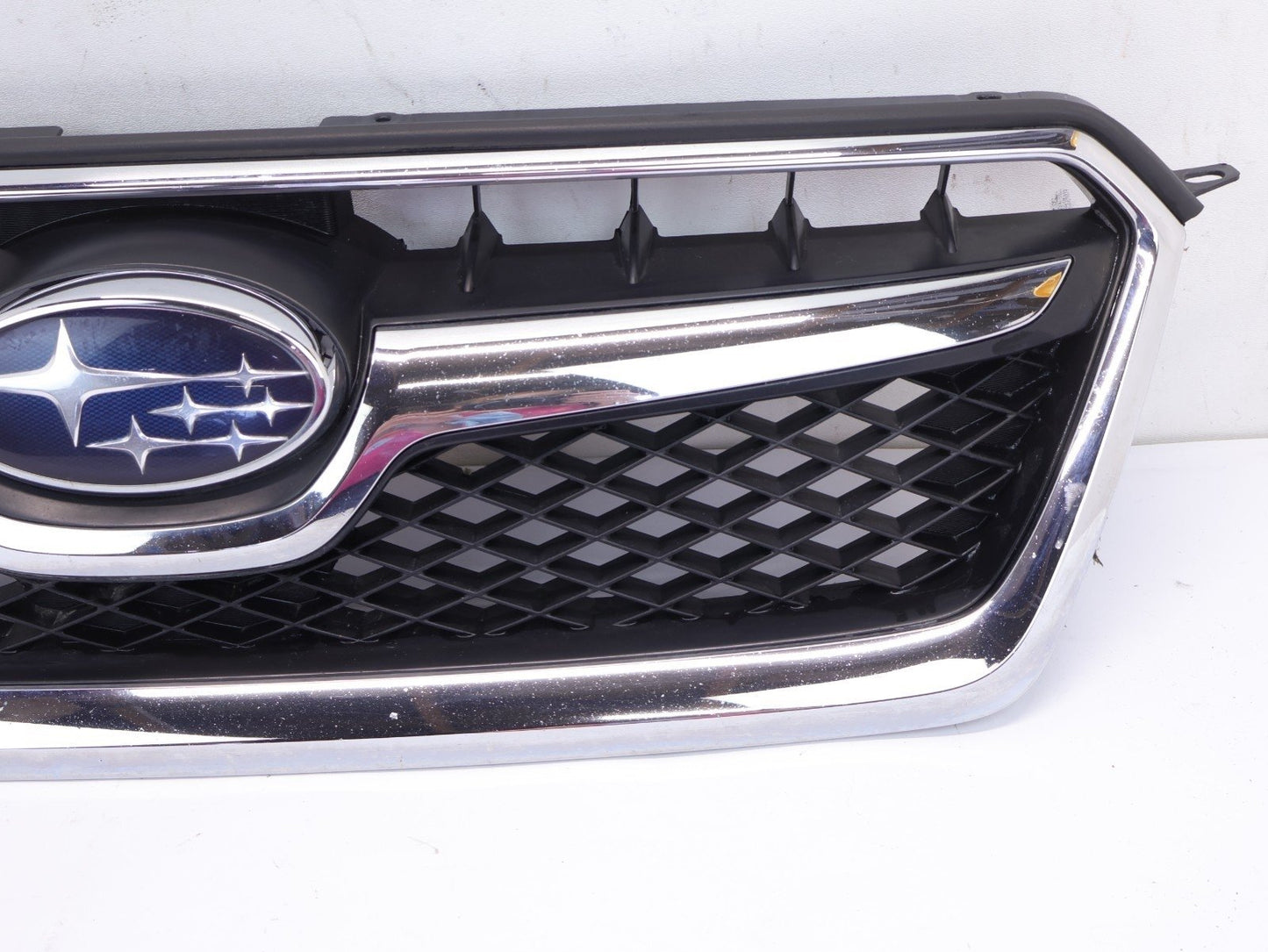 2013 2014 2015 Subaru XV Crosstrek Front Bumper Grille Panel Grill OEM