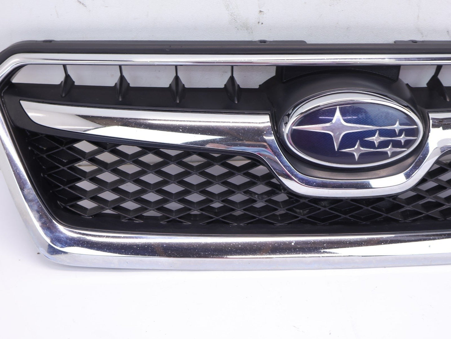 2013 2014 2015 Subaru XV Crosstrek Front Bumper Grille Panel Grill OEM