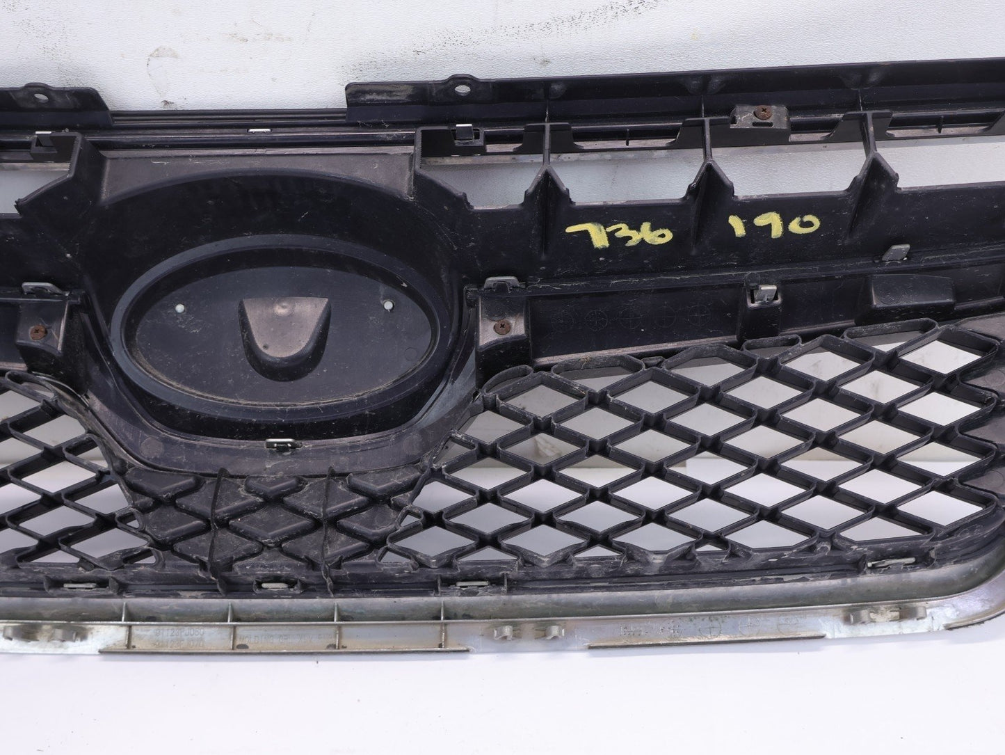 2013 2014 2015 Subaru XV Crosstrek Front Bumper Grille Panel Grill OEM