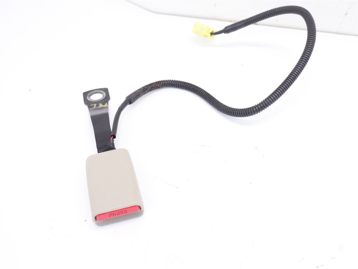 2013-2017 Subaru Crosstrek Passenger Front Seat Belt Buckle RH Right Ivory OEM