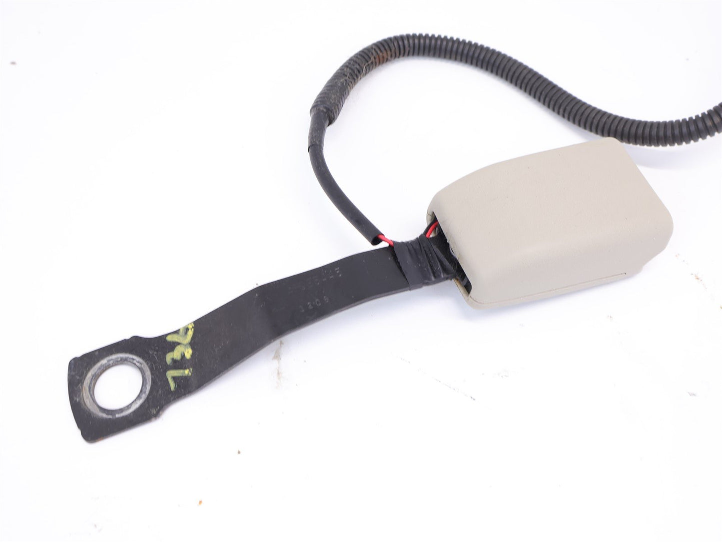 2013-2017 Subaru Crosstrek Passenger Front Seat Belt Buckle RH Right Ivory OEM