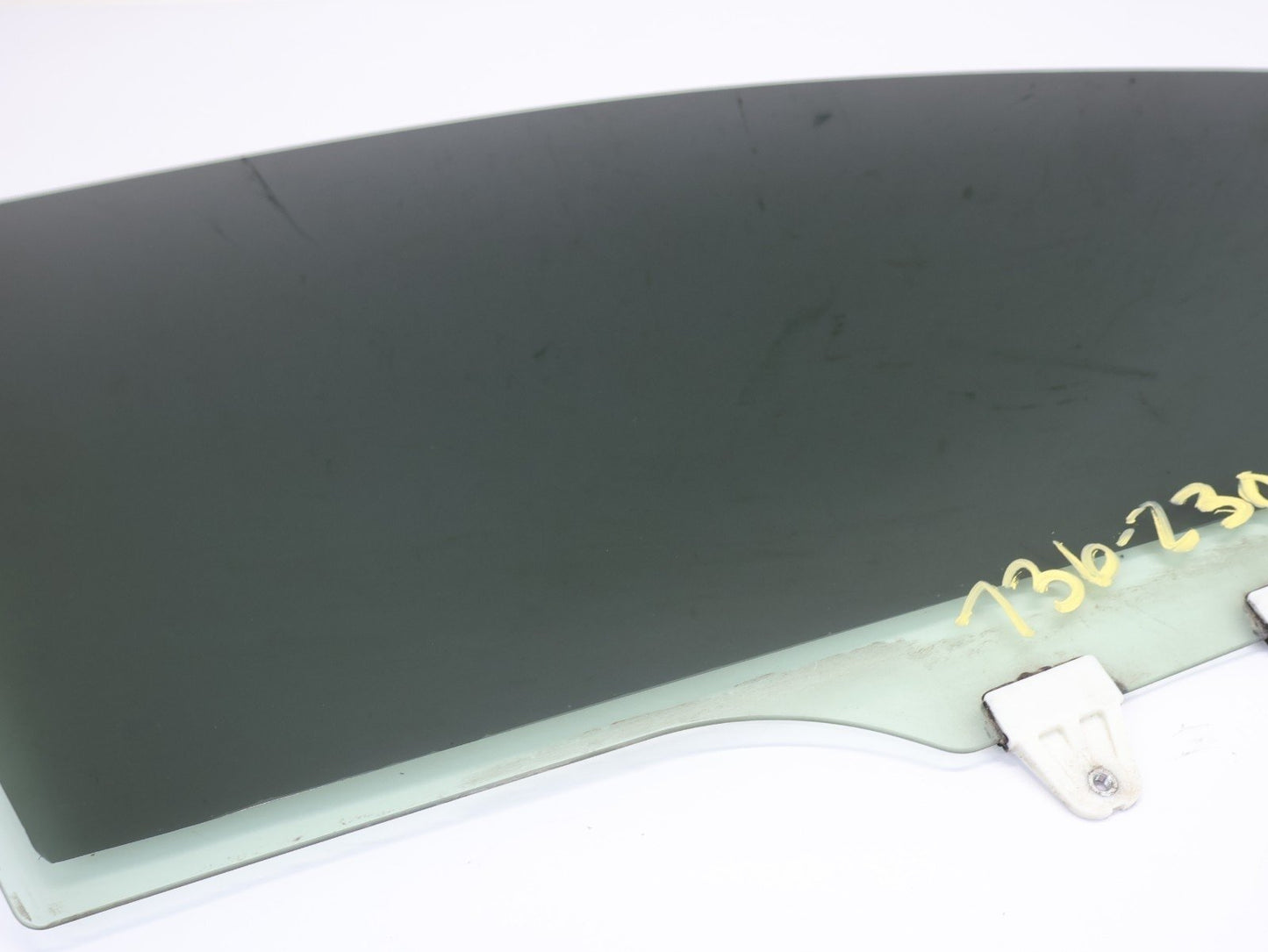 2013-2014 Subaru XV Crosstrek Passenger Front Door Glass Window Right Side OEM