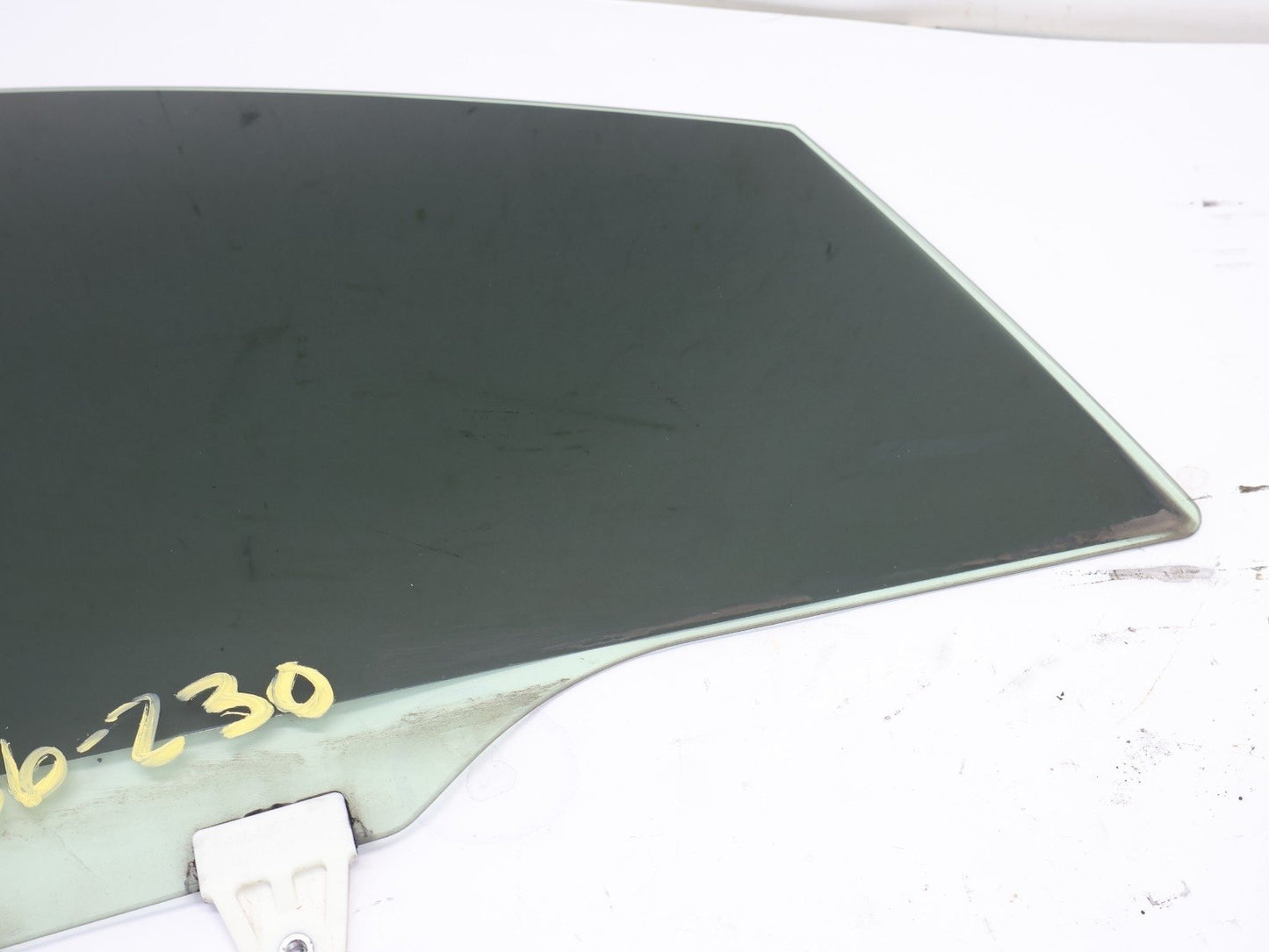 2013-2014 Subaru XV Crosstrek Passenger Front Door Glass Window Right Side OEM