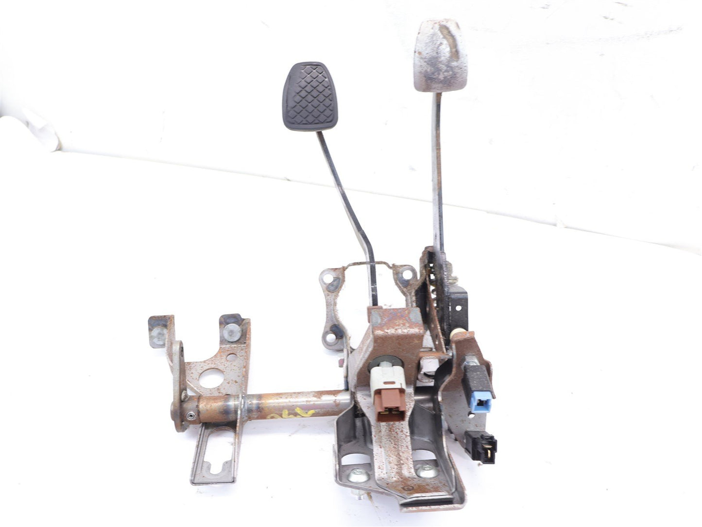 2013-2017 Subaru XV Crosstrek Clutch Brake Pedal Assembly Manual Trans OEM