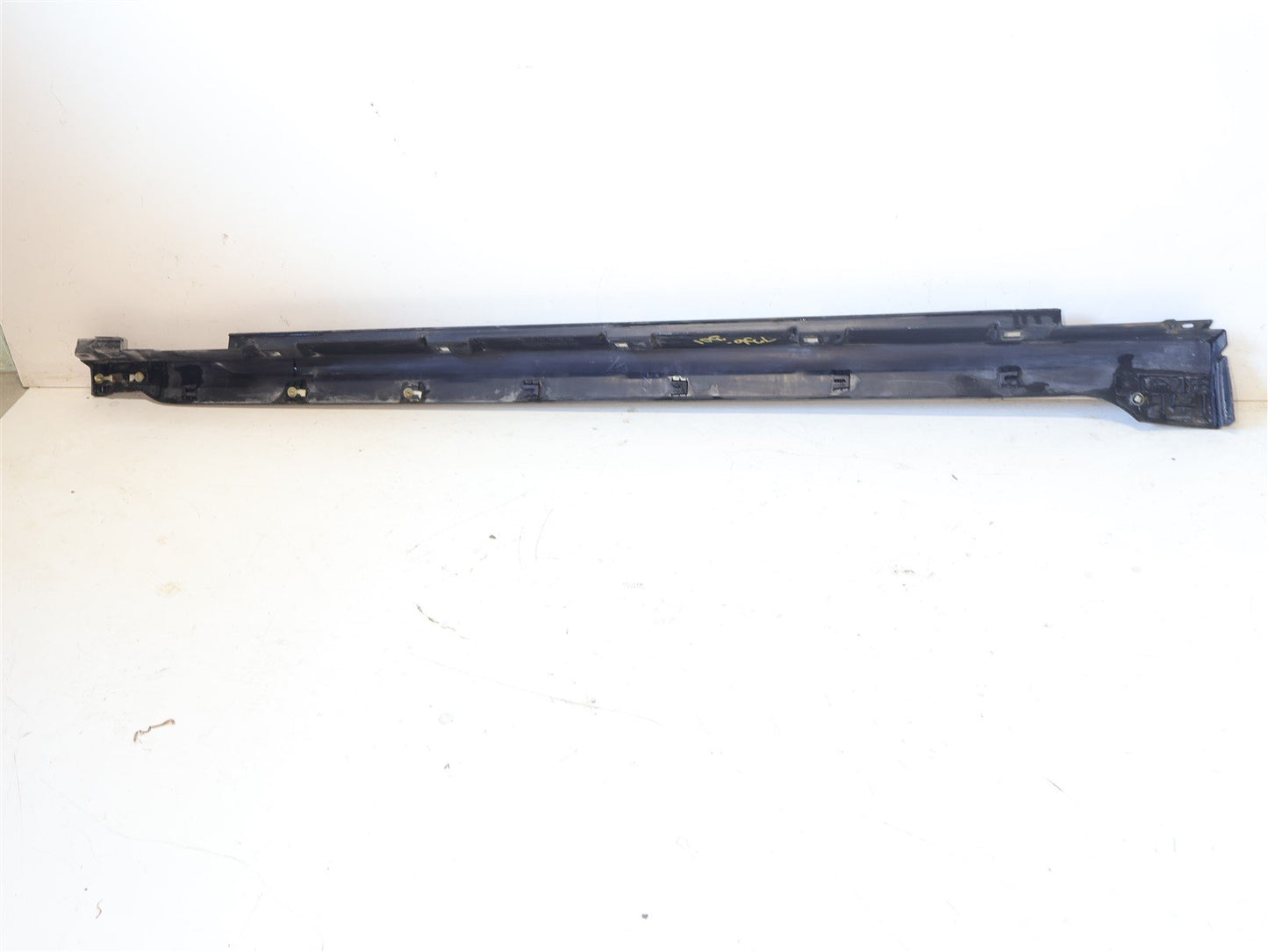 2013-2017 Subaru Crosstrek Driver Side Skirt Bottom Rocker Panel Left 91112FJ150
