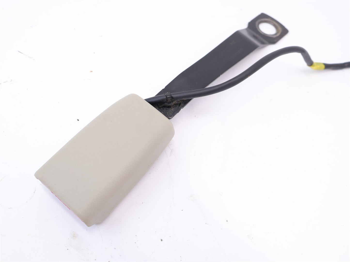 2013-2017 Subaru Crosstrek Driver Front Seat Belt Buckle LH Left Ivory OEM