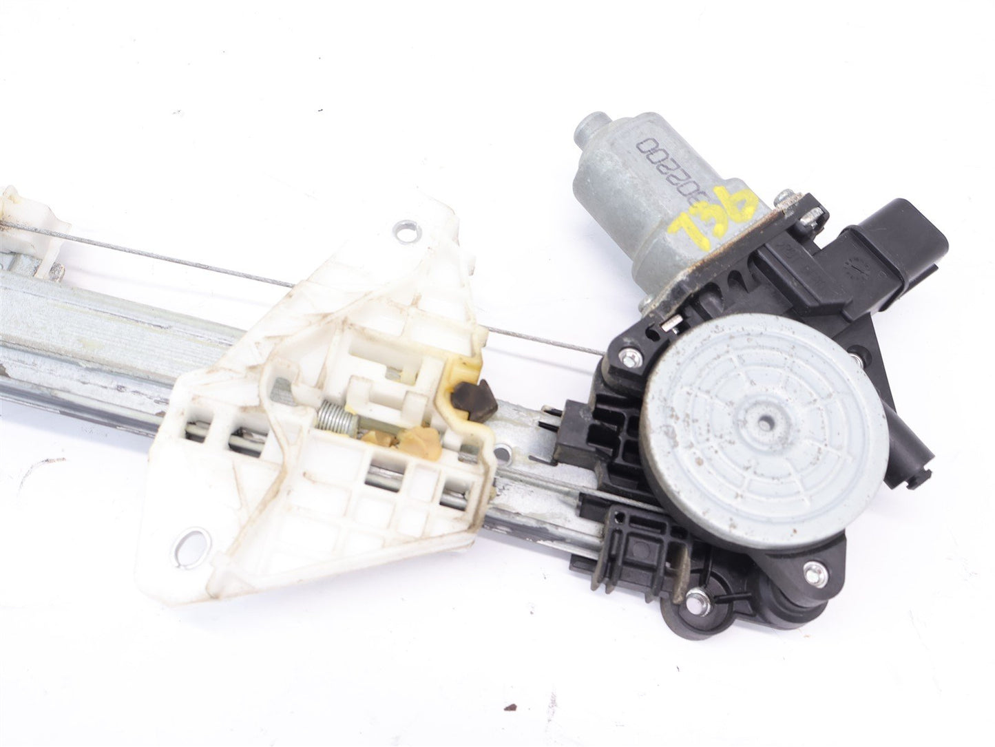 2013-2017 Subaru XV Crosstrek Passenger Front Window Motor & Regulator Right OEM