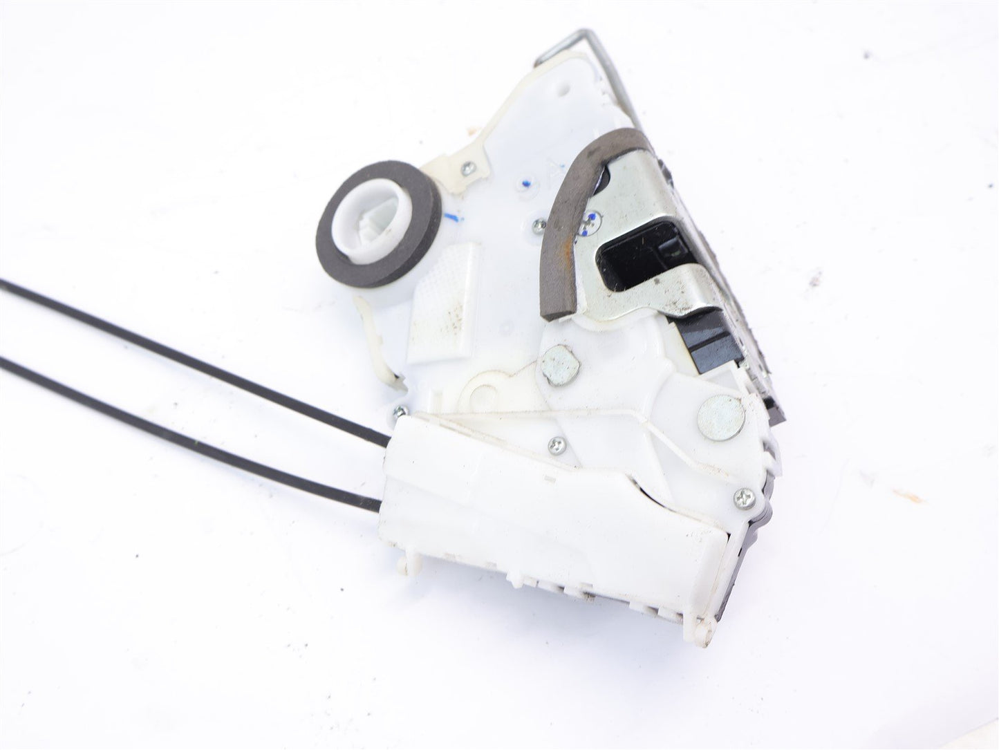 2013-2017 Subaru XV Crosstrek Right Front Door Lock Latch Actuator RH Passenger