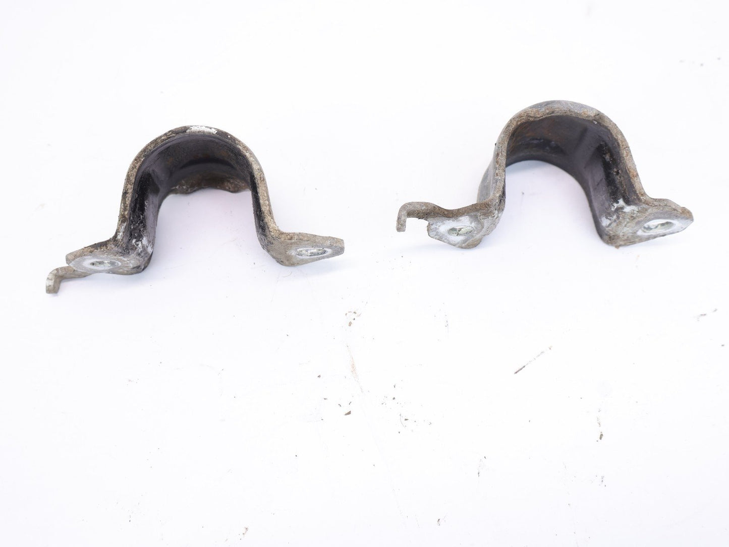 2024-2026 Subaru Crosstrek Front Sway Bar Bracket Support Stabilizer Pair OEM