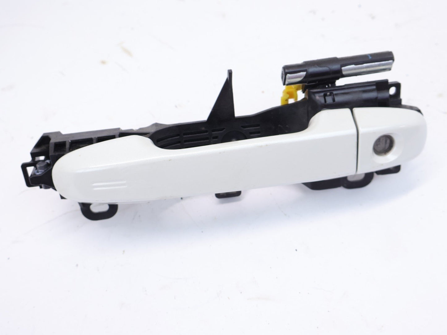 2024-2025 Subaru Crosstrek Driver Front Door Handle Exterior LH K1X White OEM