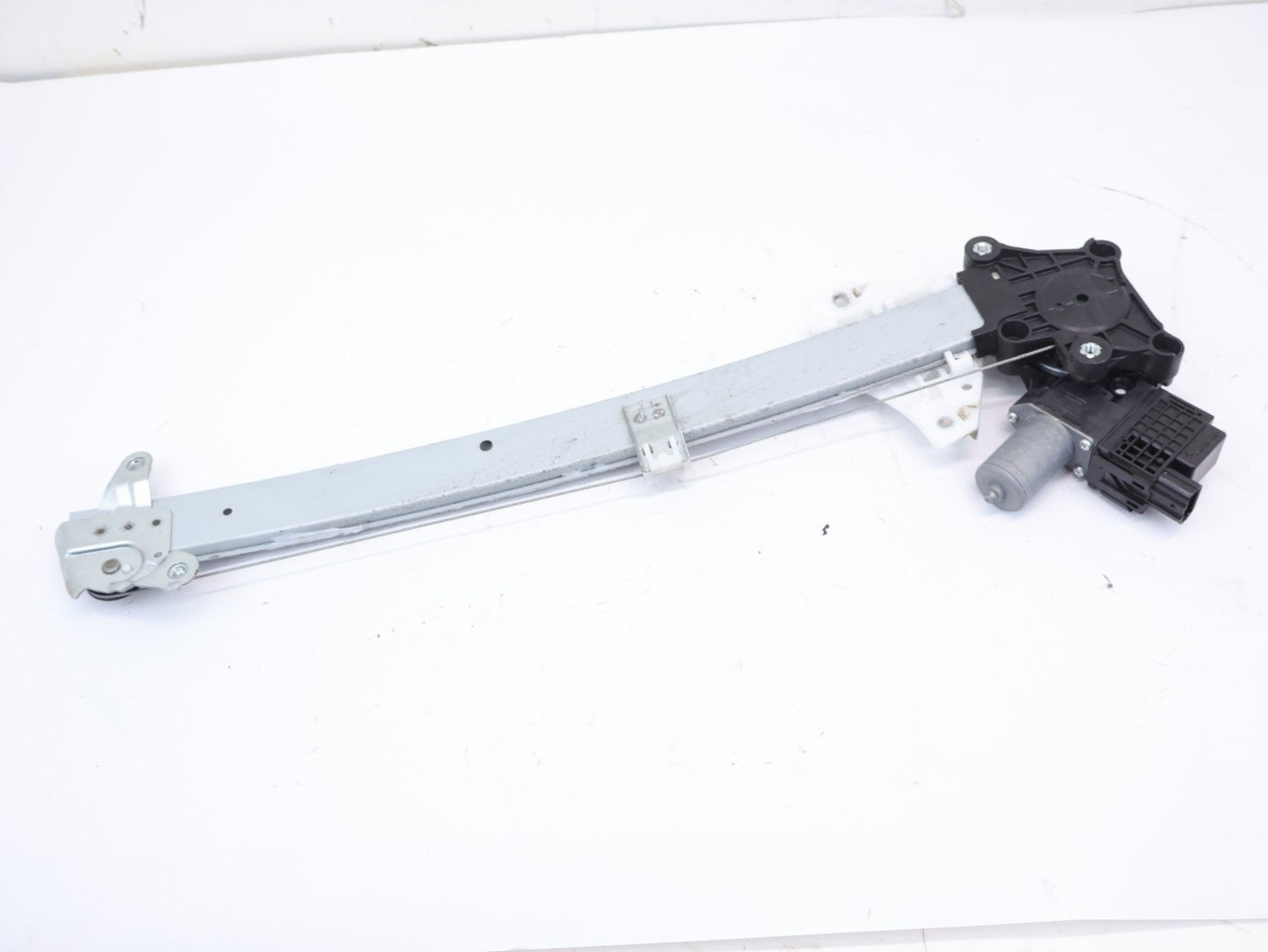 2024-2025 Subaru Crosstrek Passenger Front Window Motor & Regulator Right OEM