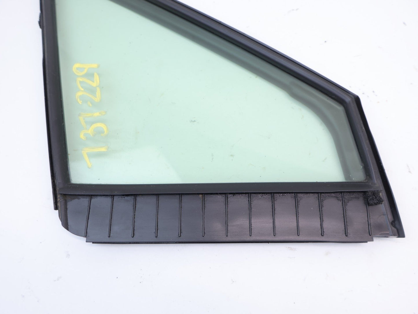 2024-2026 Subaru Crosstrek Passenger Front Door Vent Glass Window RH Right OEM