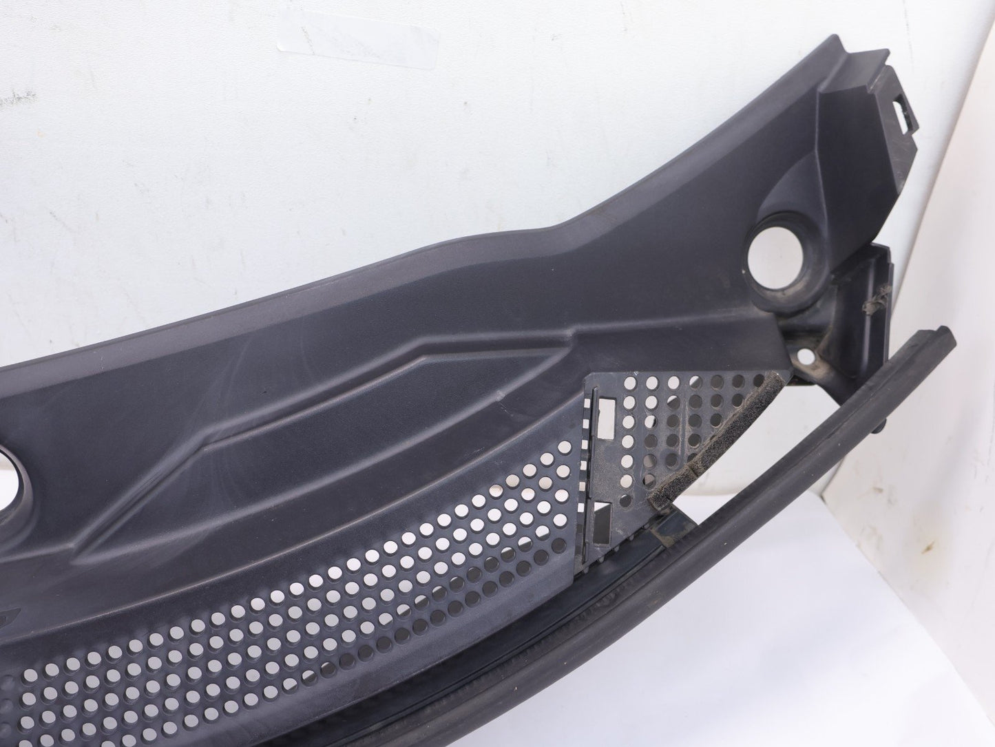2011-2016 Honda CR-Z CRZ Wiper Cowl Trim Windshield Panel Cover 74200-SZT-G0 OEM