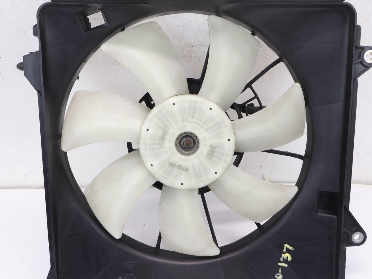 2011-2016 Honda CR-Z CRZ Radiator Right Cooling Fan Assembly OEM 11-16