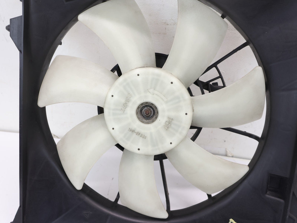 2011-2016 Honda CR-Z CRZ Radiator Right Cooling Fan Assembly OEM 11-16