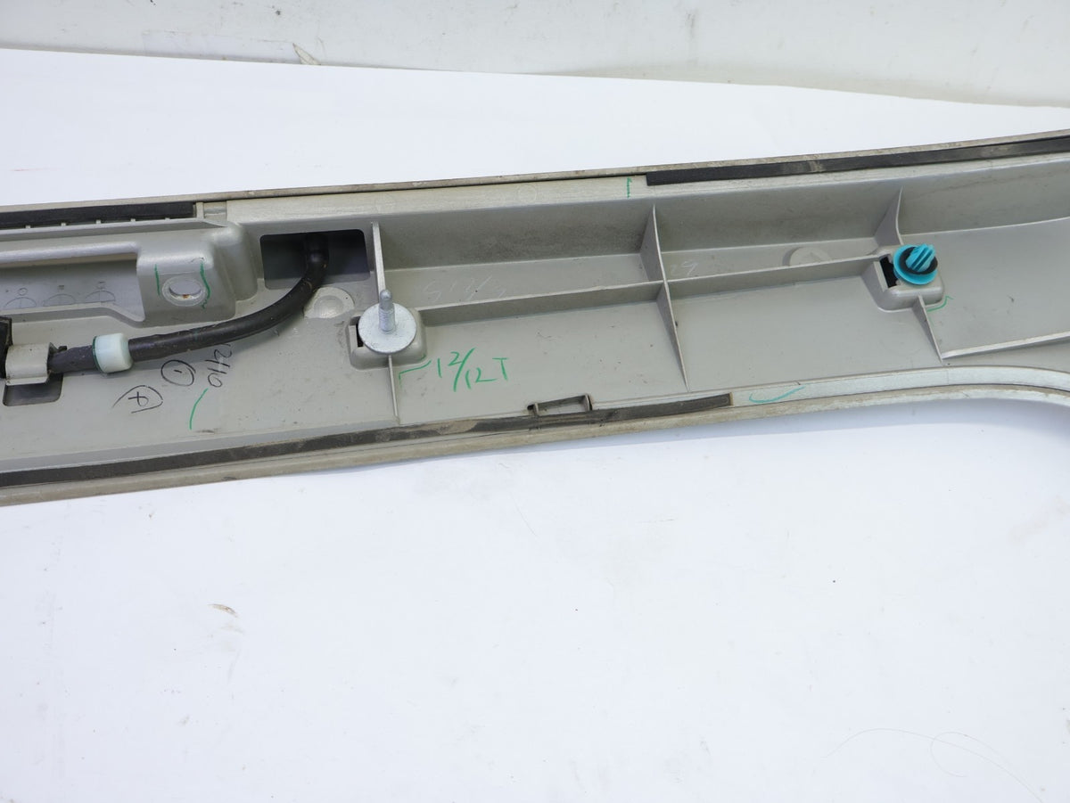 2008-2011 Subaru Impreza 2.5i Wagon Rear Spoiler Wing Upper Liftgate Hatch OEM