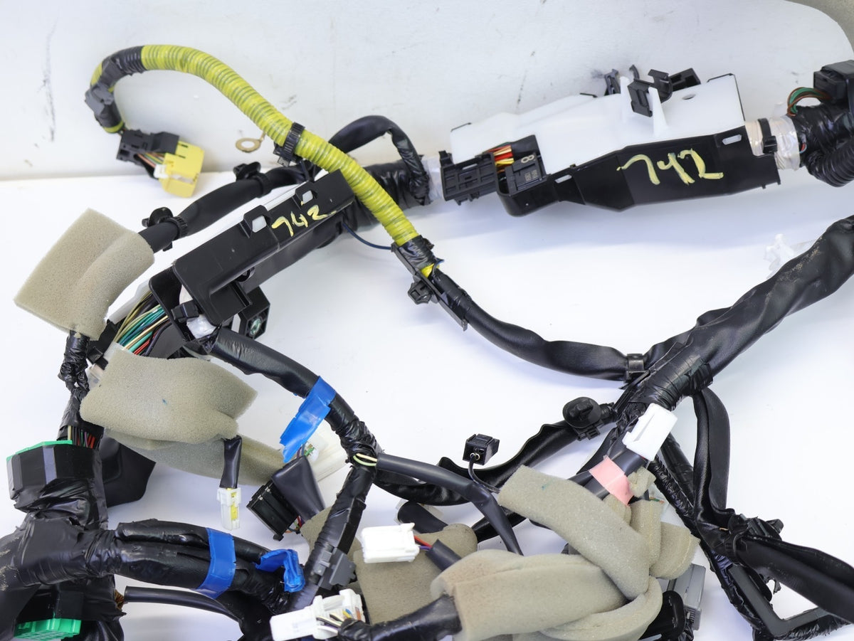 2022-2023 Subaru Forester Dash Instrument Panel Wiring Harness 81303SJ180 Wire