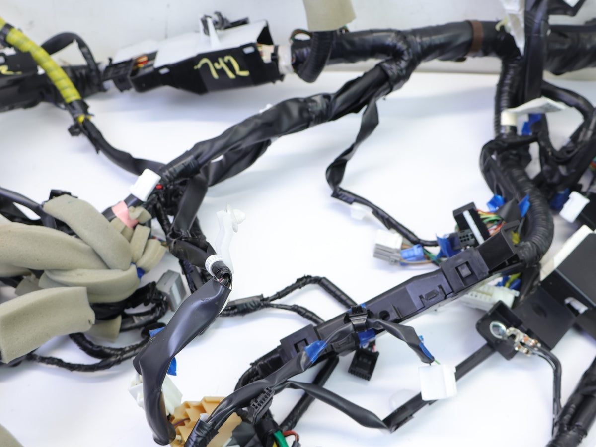 2022-2023 Subaru Forester Dash Instrument Panel Wiring Harness 81303SJ180 Wire