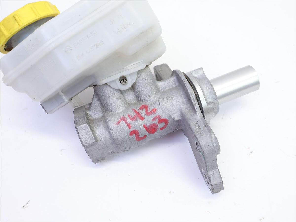 2019-2022 Subaru Forester Brake Master Cylinder AT Fluid Reservoir OEM