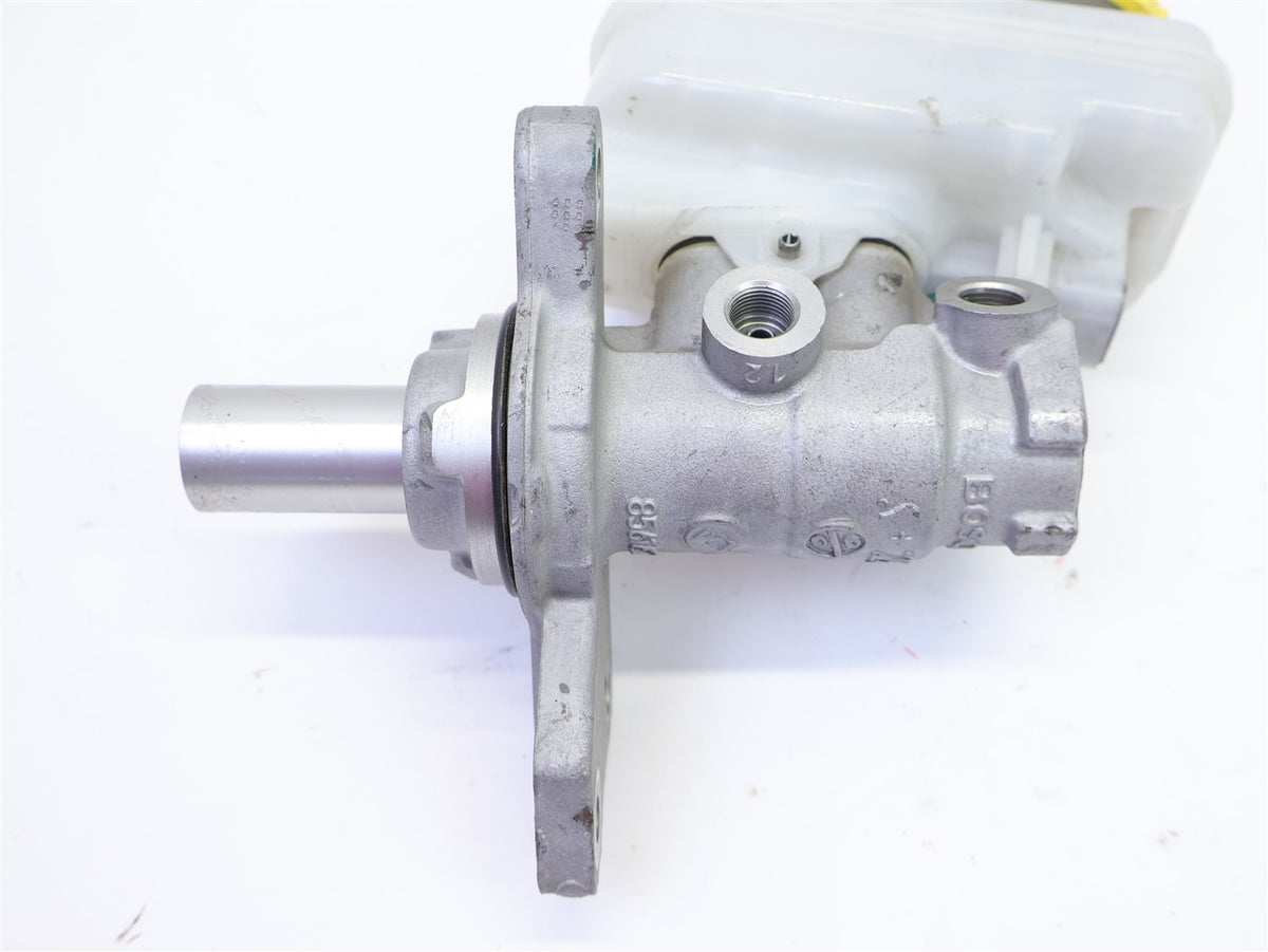 2019-2022 Subaru Forester Brake Master Cylinder AT Fluid Reservoir OEM