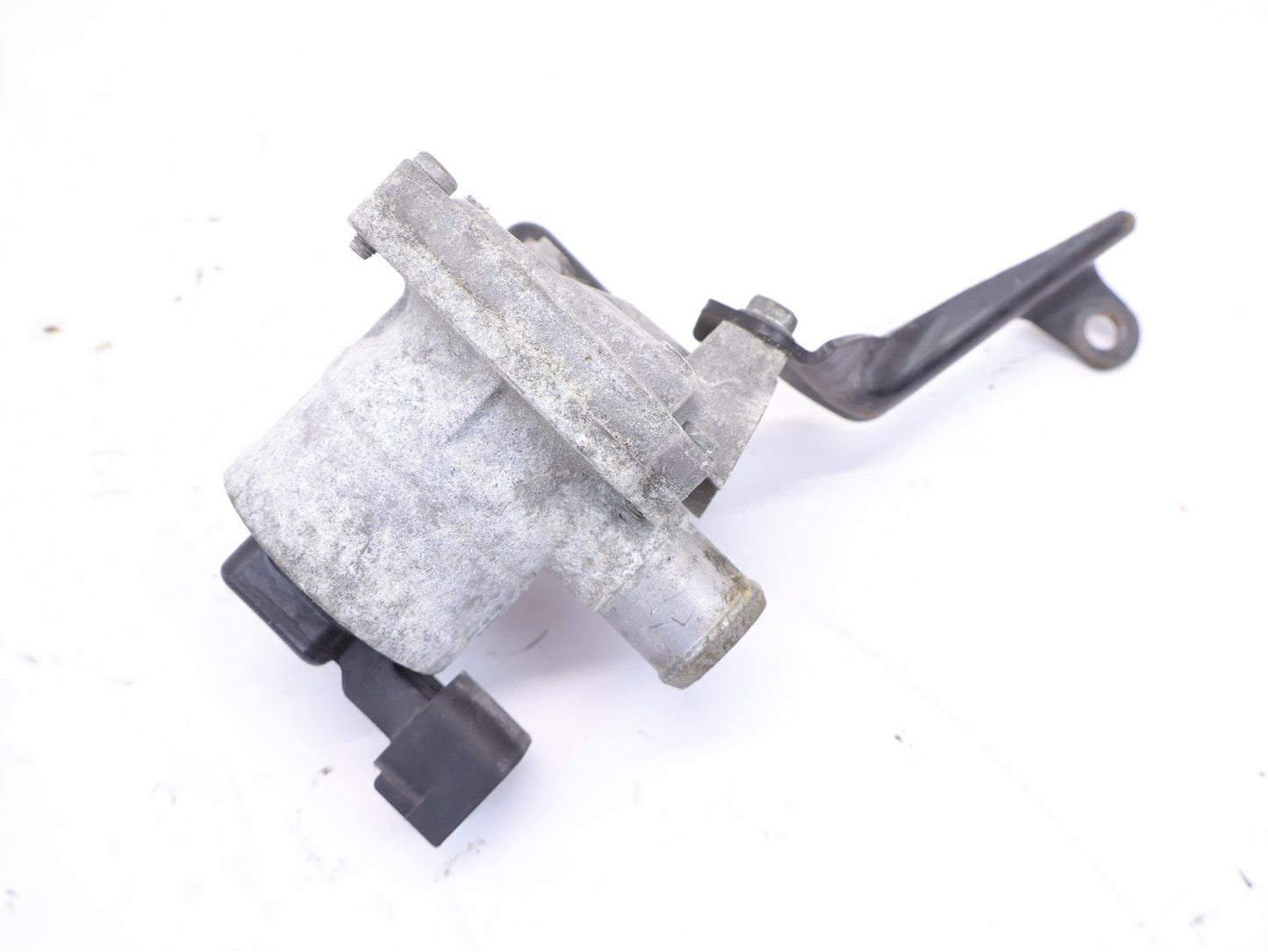 2008-2018 Subaru Impreza WRX STI Air Suction Valve Pump Secondary EGR 14831AA171