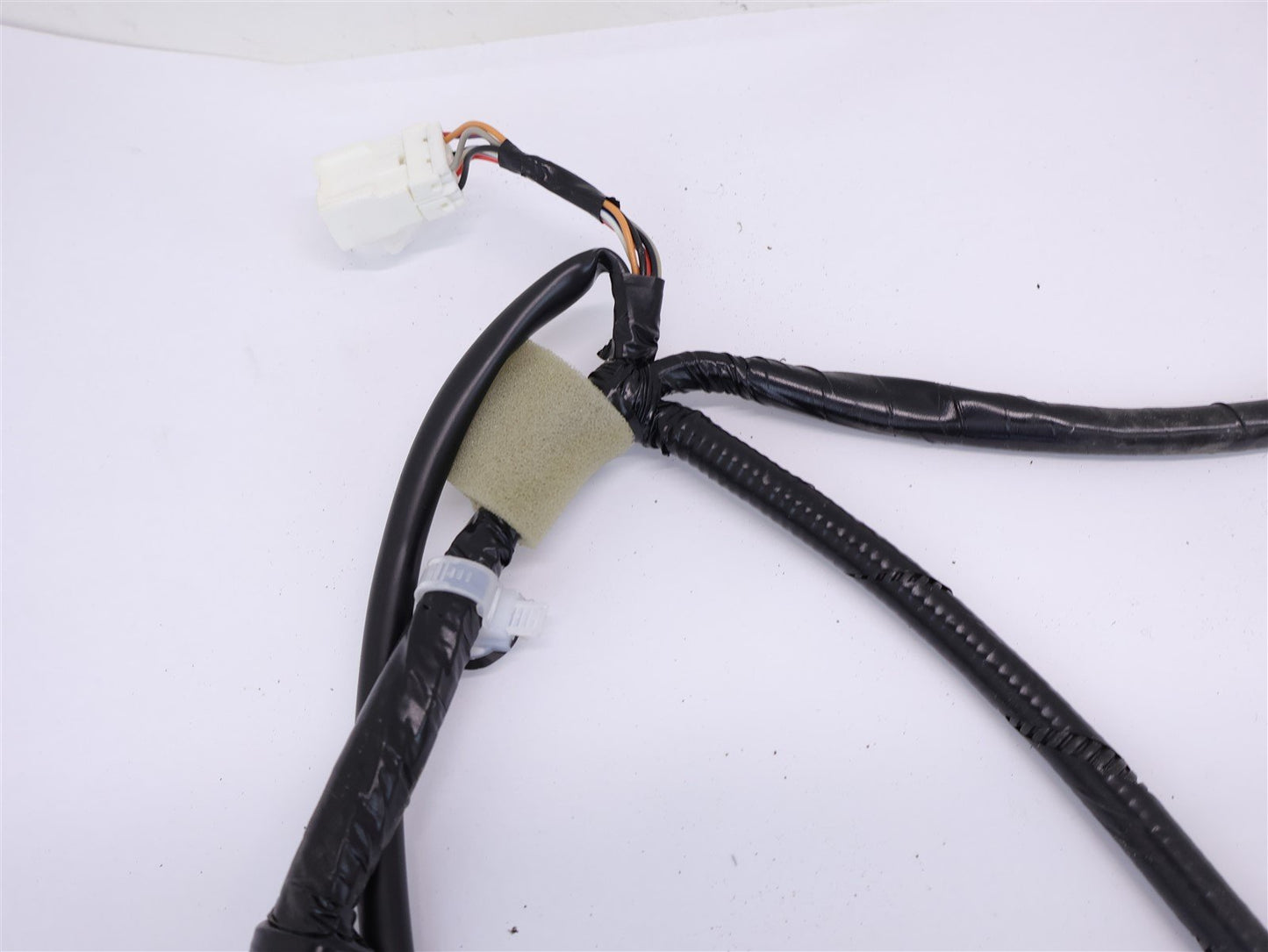 2015 Subaru XV Crosstrek Passenger Front Door Wiring Harness RH Right 81821FJ210