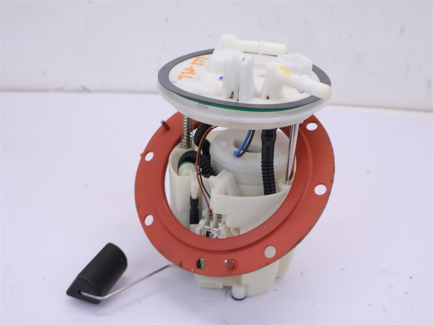 2015-2017 Subaru Crosstrek Fuel Pump Assembly 42021SC000 OEM 15 16 17