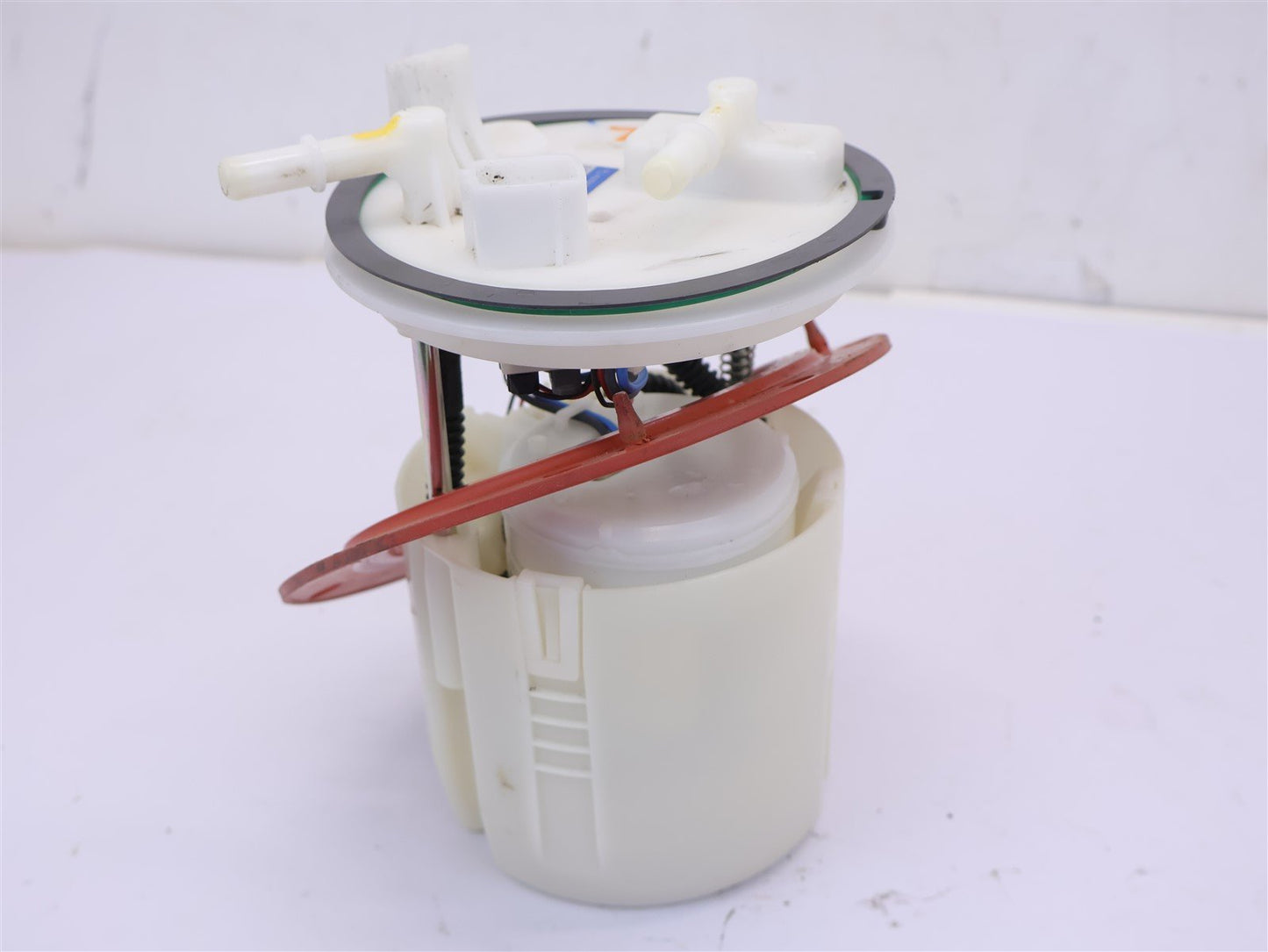 2015-2017 Subaru Crosstrek Fuel Pump Assembly 42021SC000 OEM 15 16 17