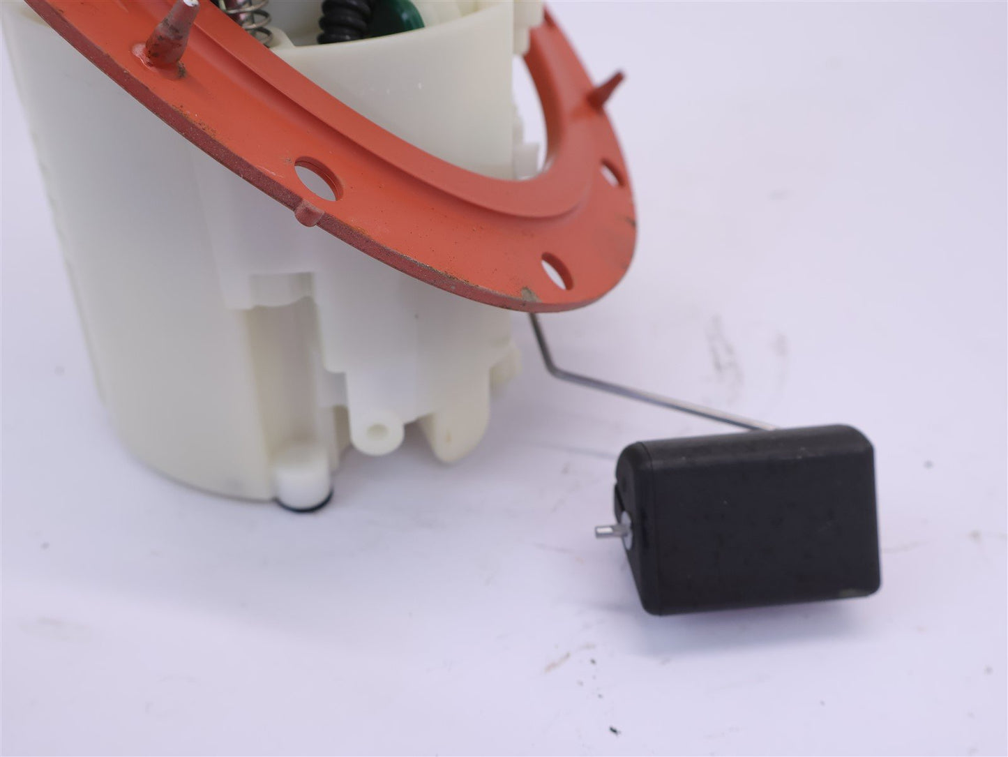 2015-2017 Subaru Crosstrek Fuel Pump Assembly 42021SC000 OEM 15 16 17