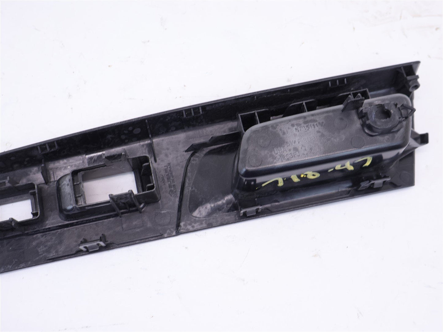 15-17 Subaru Crosstrek Passenger Front Window Switch Trim RH Door Panel