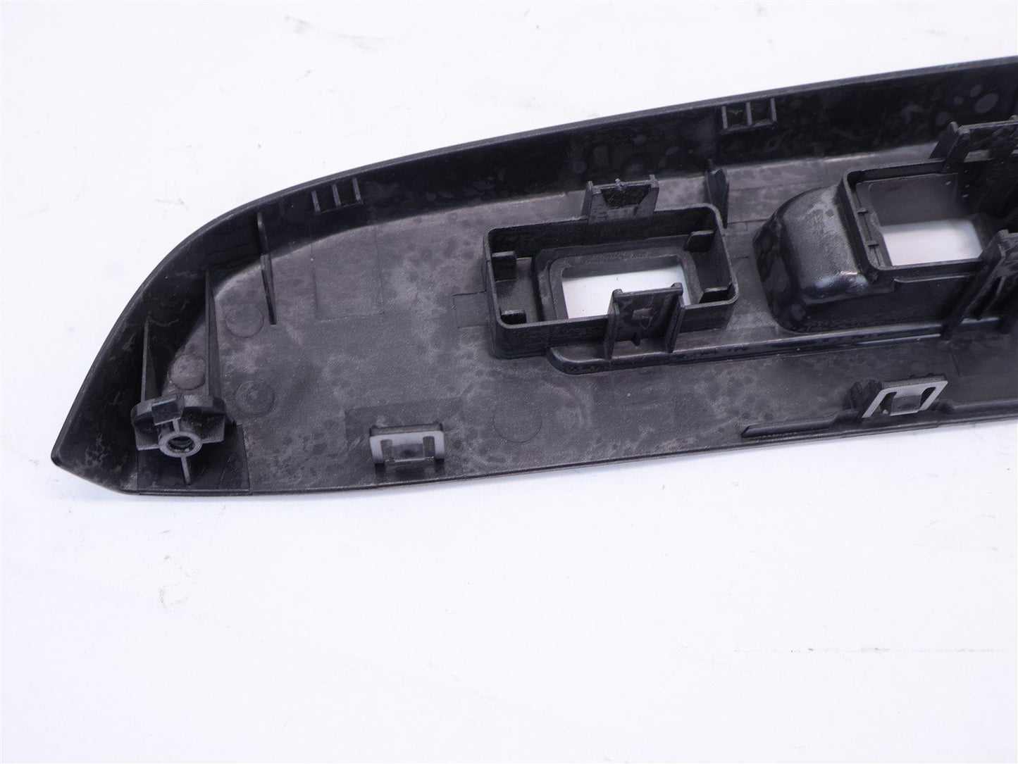 15-17 Subaru Crosstrek Passenger Front Window Switch Trim RH Door Panel