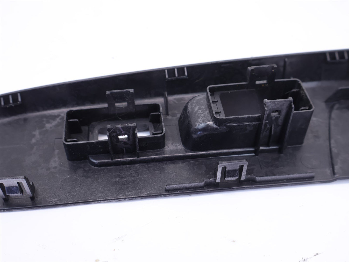 15-17 Subaru Crosstrek Passenger Front Window Switch Trim RH Door Panel