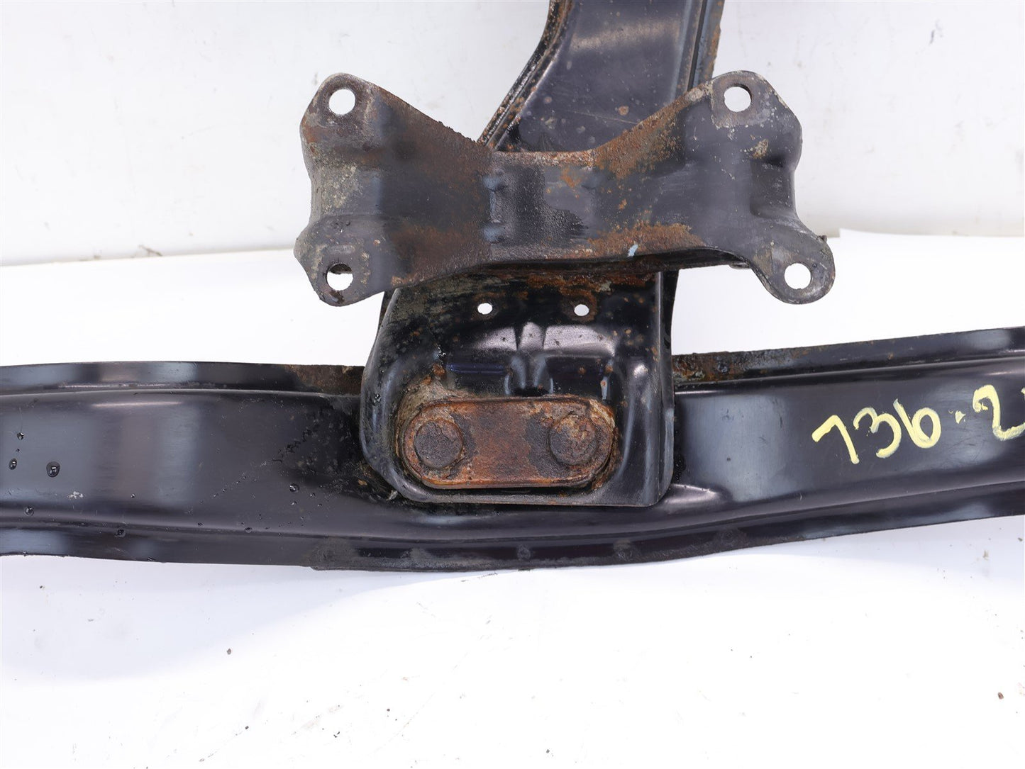 13-15 Subaru XV Crosstrek Manual Transmission Bracket Crossmember Mount 5 Speed