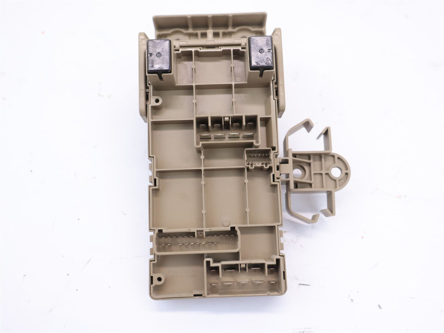 2009-2013 Subaru Forester Fuse Box Under Dash Relay Cabin 82201FG010 09-13