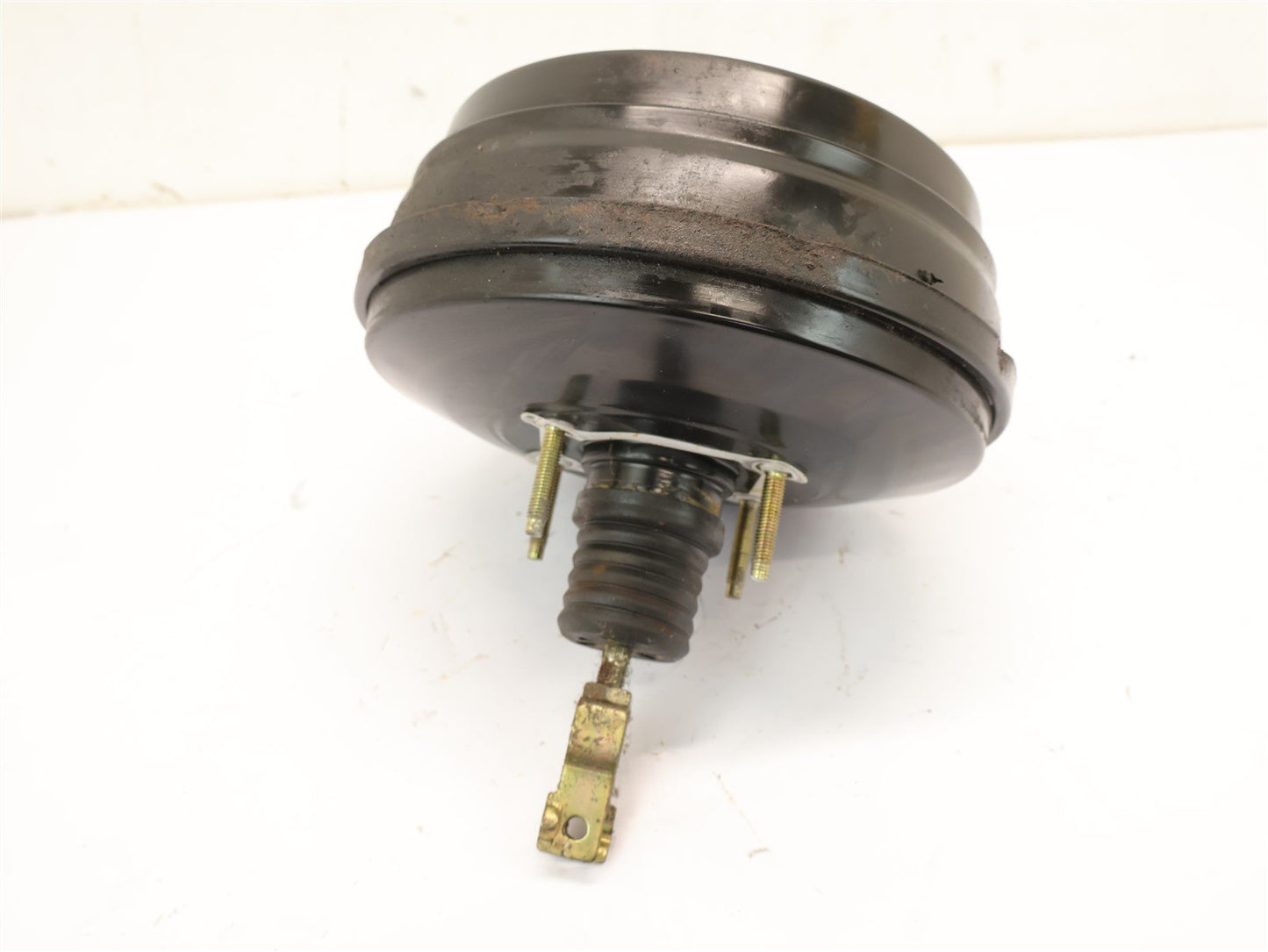 2005-2006 Subaru Legacy GT Power Brake Vacuum Booster Assembly OEM 05-06