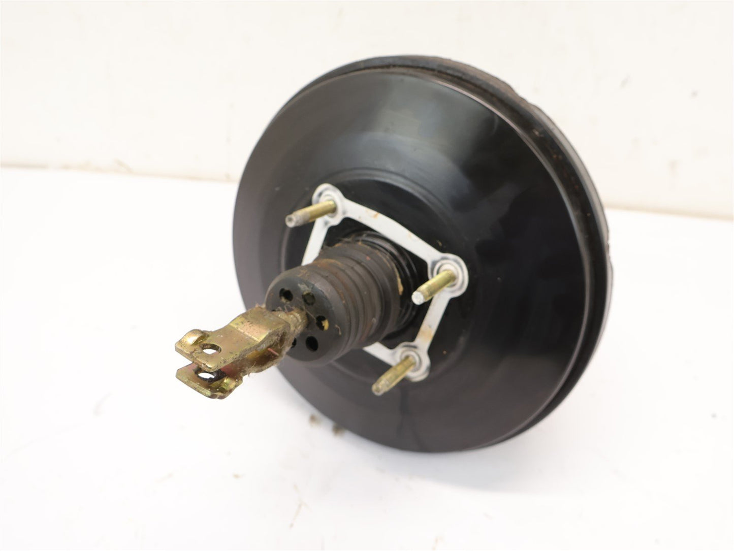2005-2006 Subaru Legacy GT Power Brake Vacuum Booster Assembly OEM 05-06