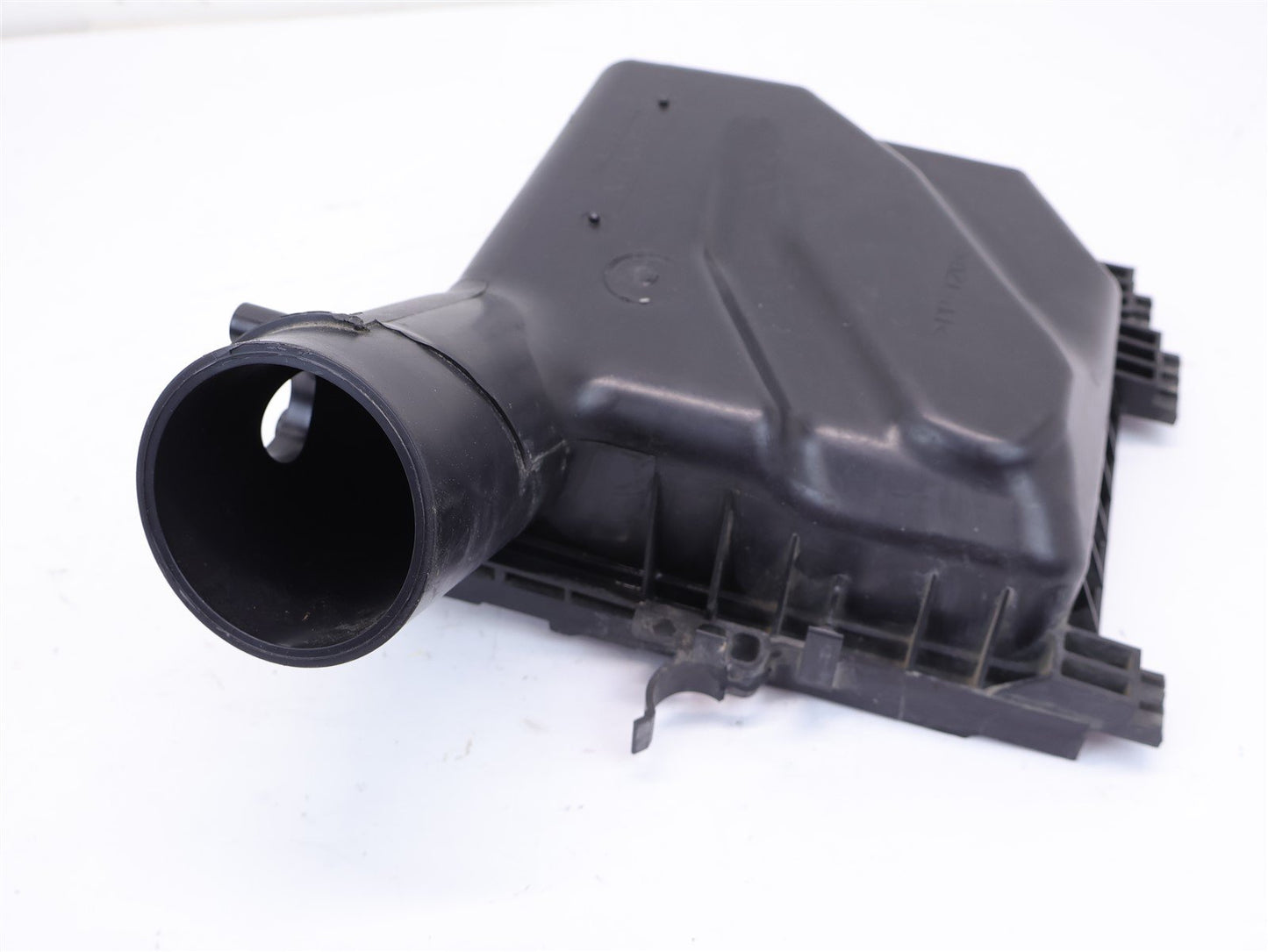 13-19 Subaru Legacy & Outback Upper Air Filter Box Top Cleaner 2.5L 2013-2019
