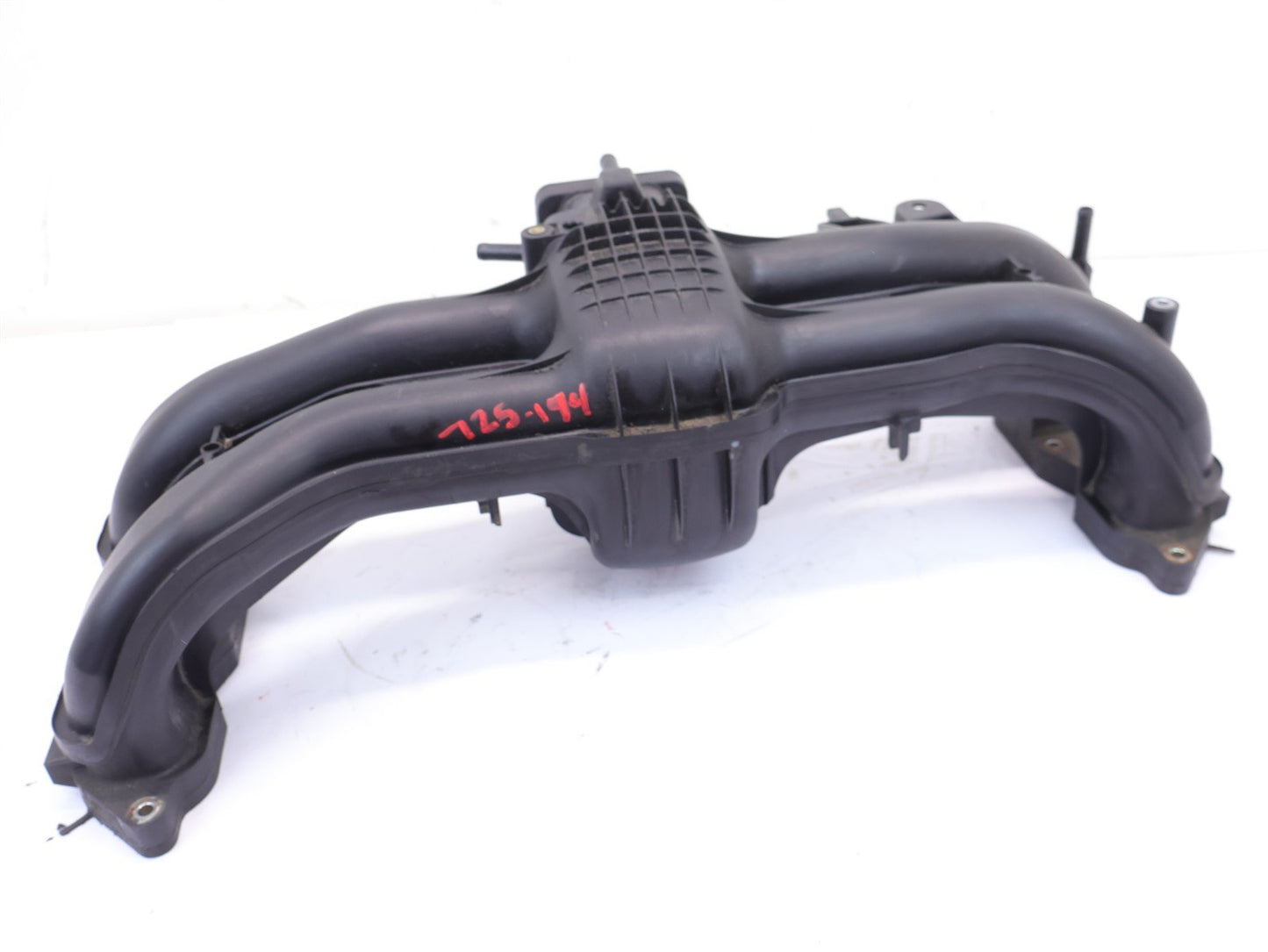 2013-2014 Subaru Legacy Outback 2.5L Air Intake Manifold Plenum OEM 13-14