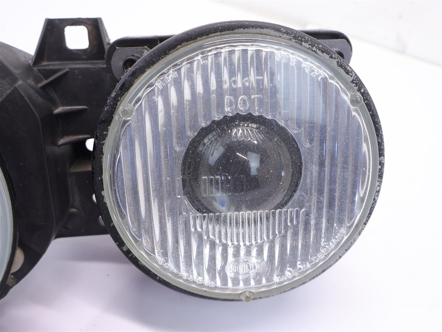 1988 BMW 325ix Driver Headlight Assembly Lights Lamp Hella LH Left OEM 88-91