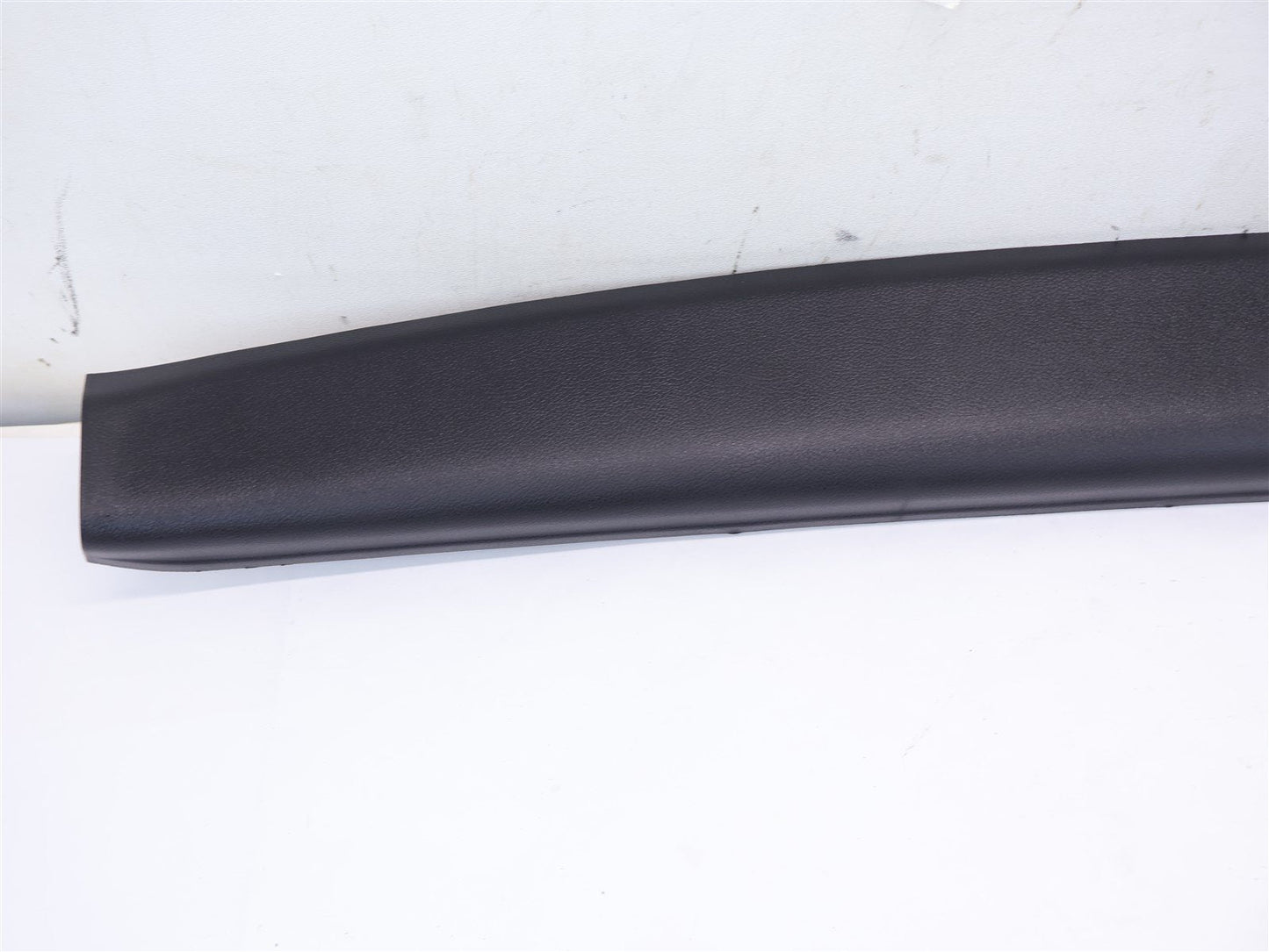 2015-2019 Subaru Outback Center Rear Hatch Trim Panel Upper Lift Gate 15-19